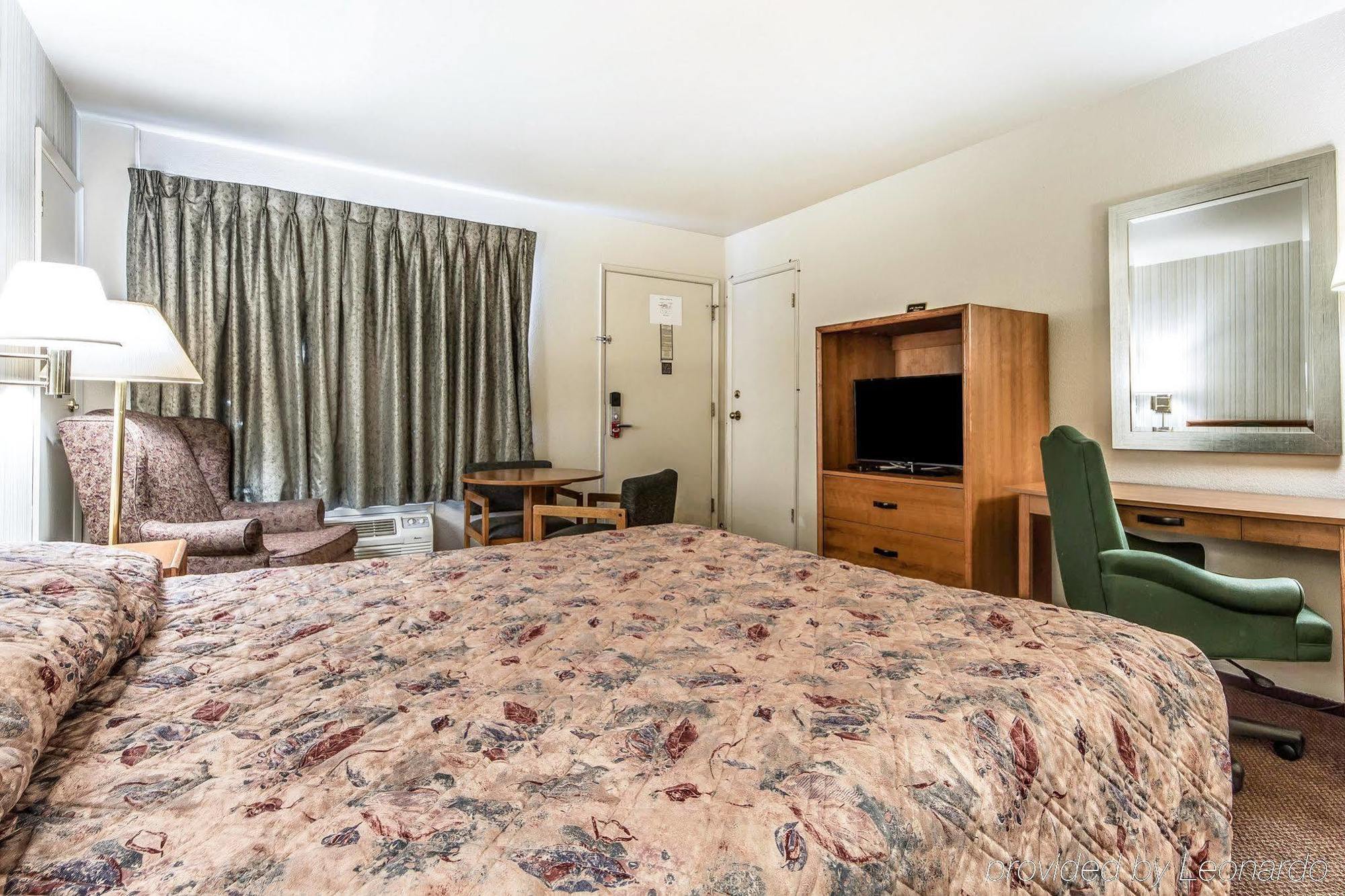 Econo Lodge Салінас Екстер'єр фото