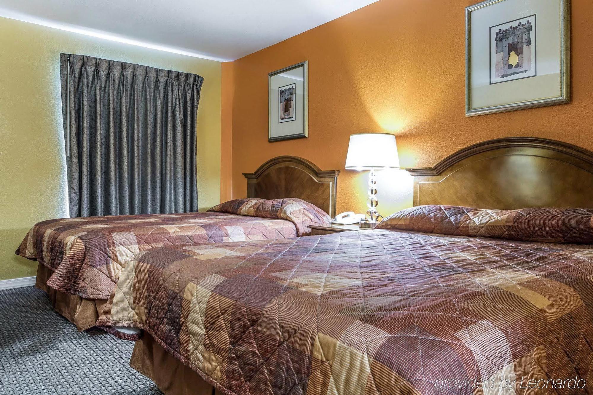 Econo Lodge Салінас Екстер'єр фото